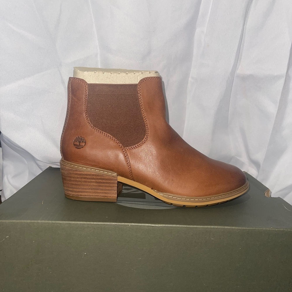 Timberland Women's Tan Leather Ankle Booties